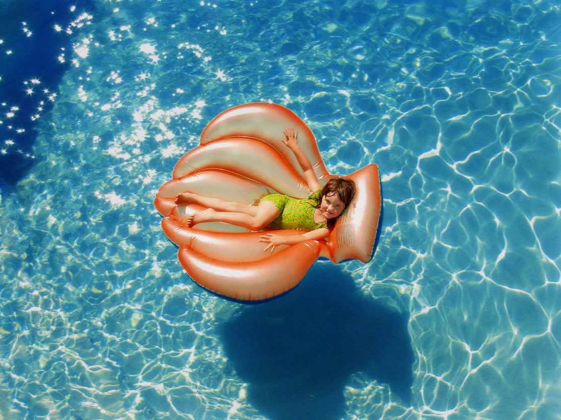 girl in floater